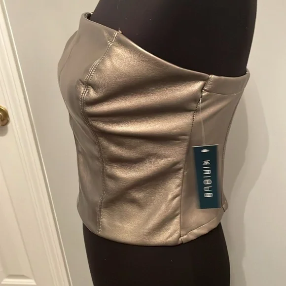 NWT KIRIOUS VEGAN LEATHER ZIP UP STRAPLESS CROP TOP SIZE L - Picture 2 of 7